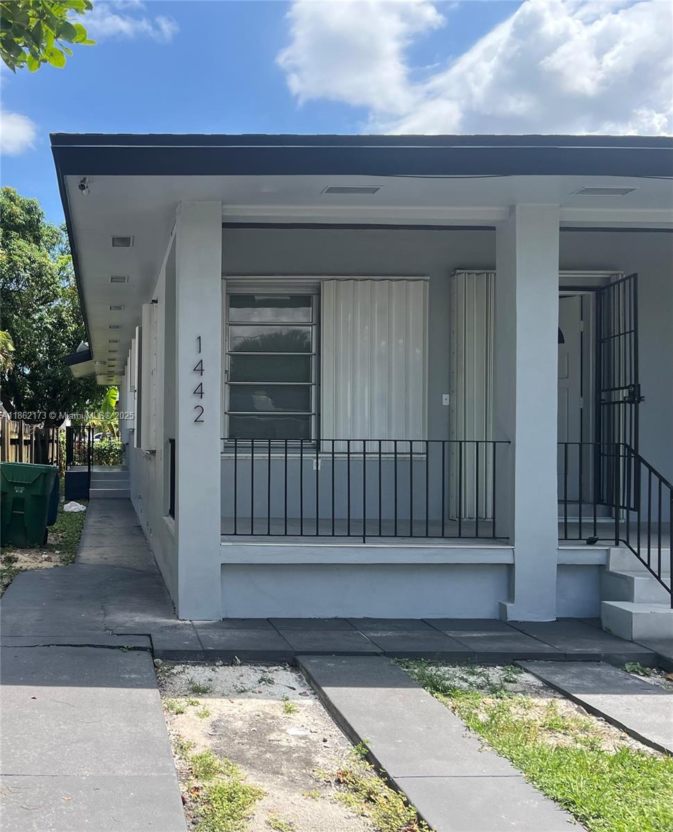 1442 NW 38th St