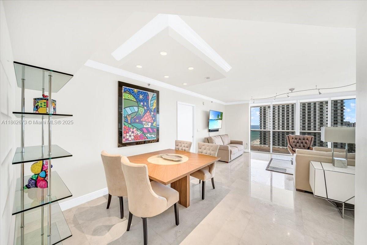 image Ocean Three Condo10