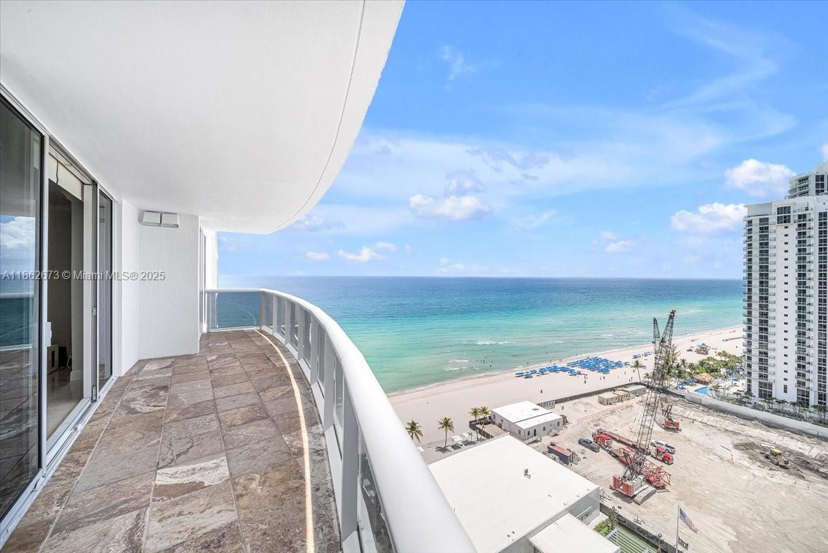 image Ocean Three Condo14