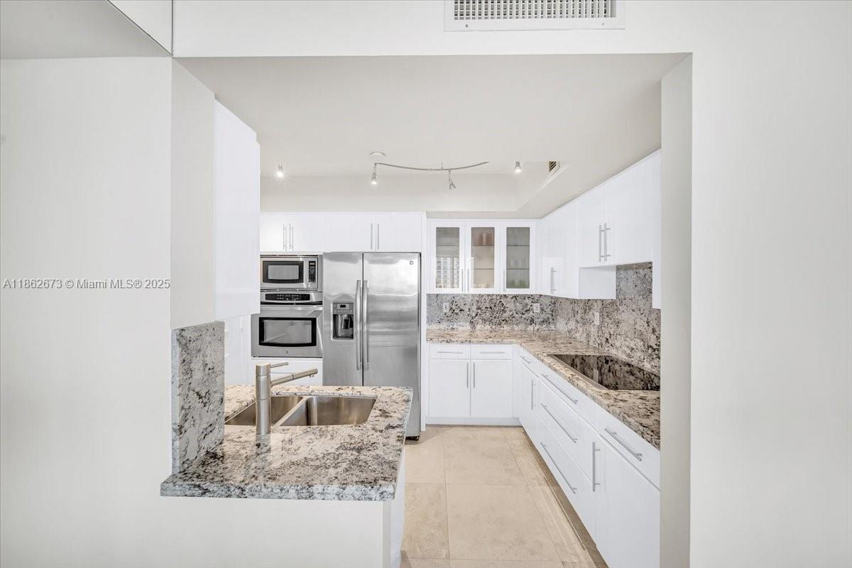 image Ocean Three Condo15