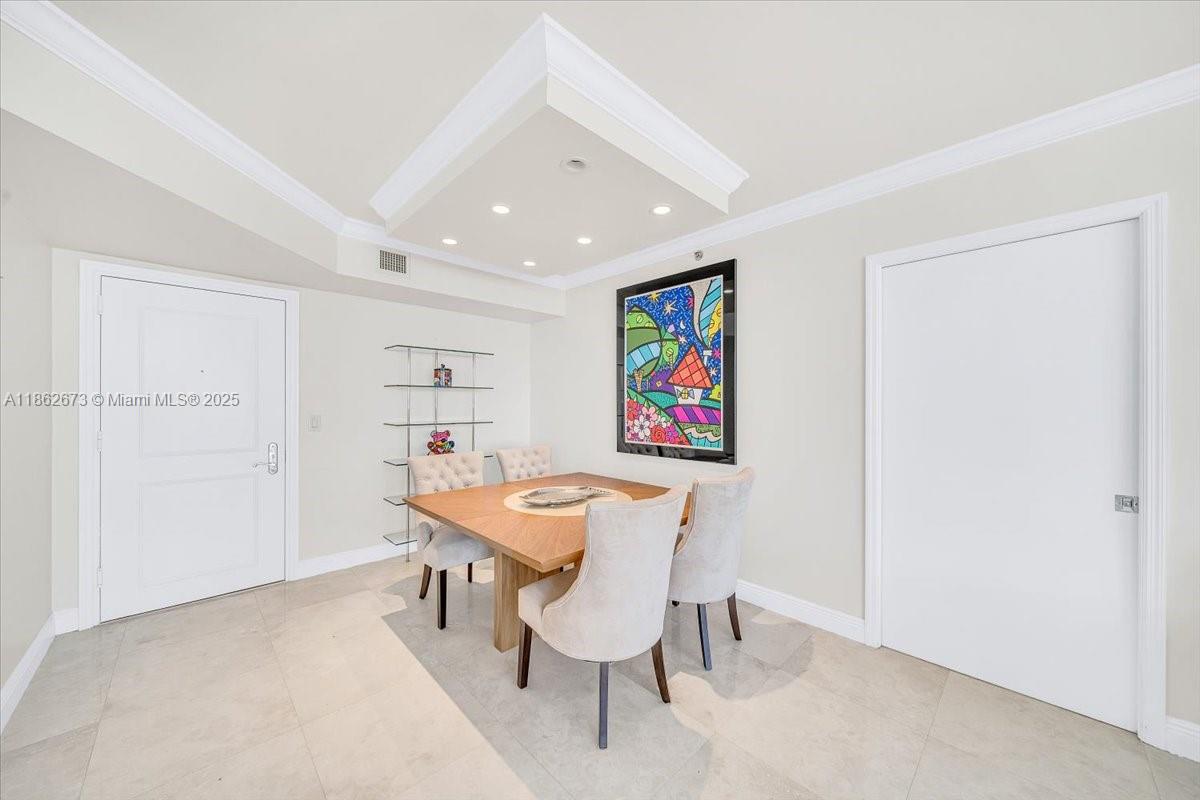 image Ocean Three Condo16