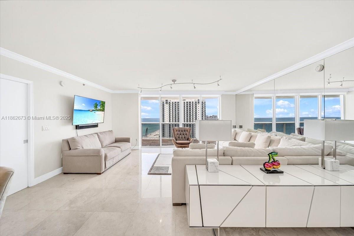 image Ocean Three Condo3