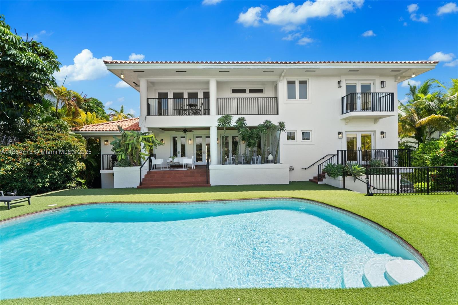 6850 Sunrise Ter Coral Gables, FL 33133