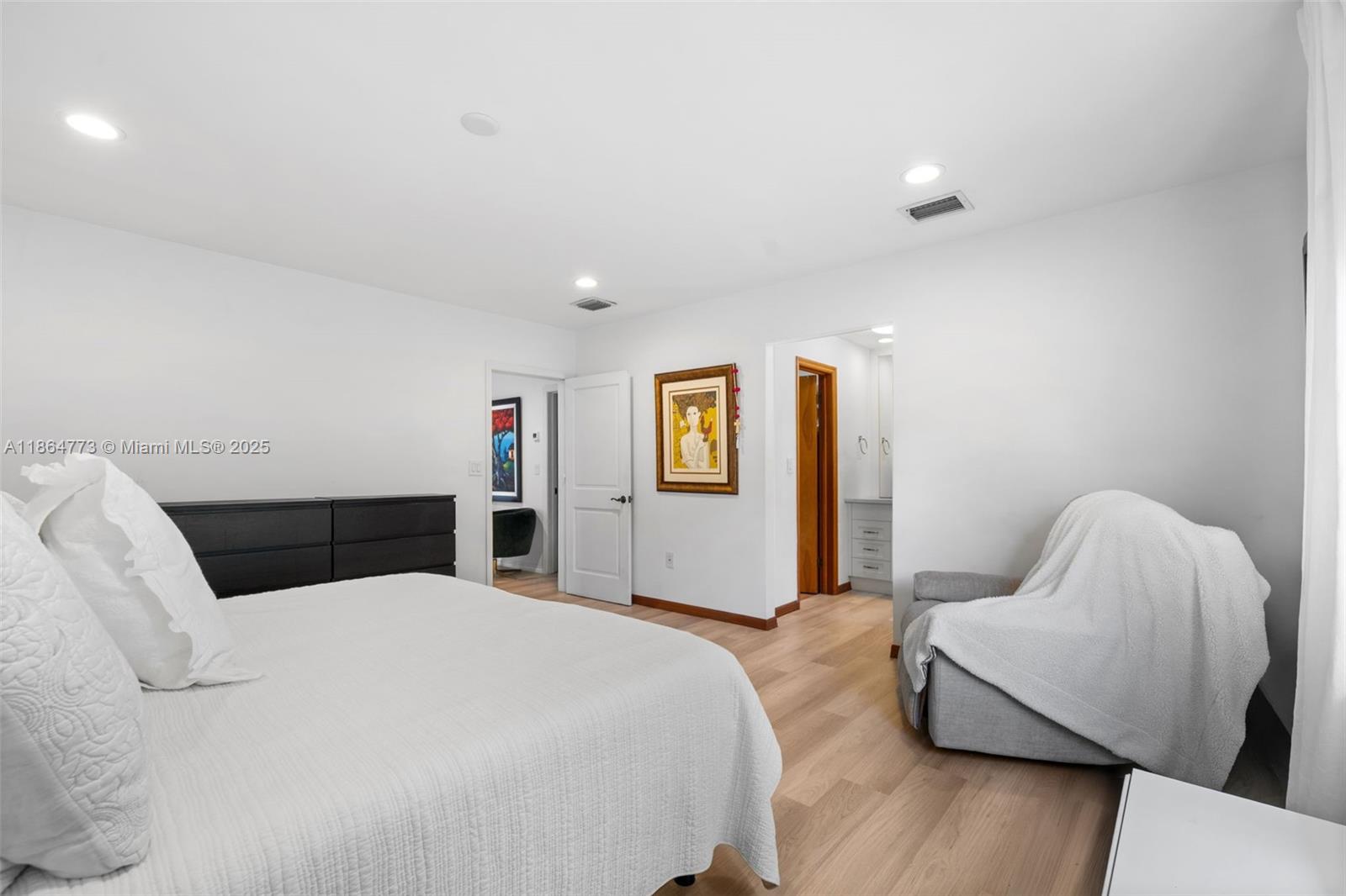 6850 Sunrise Ter Coral Gables, FL 33133