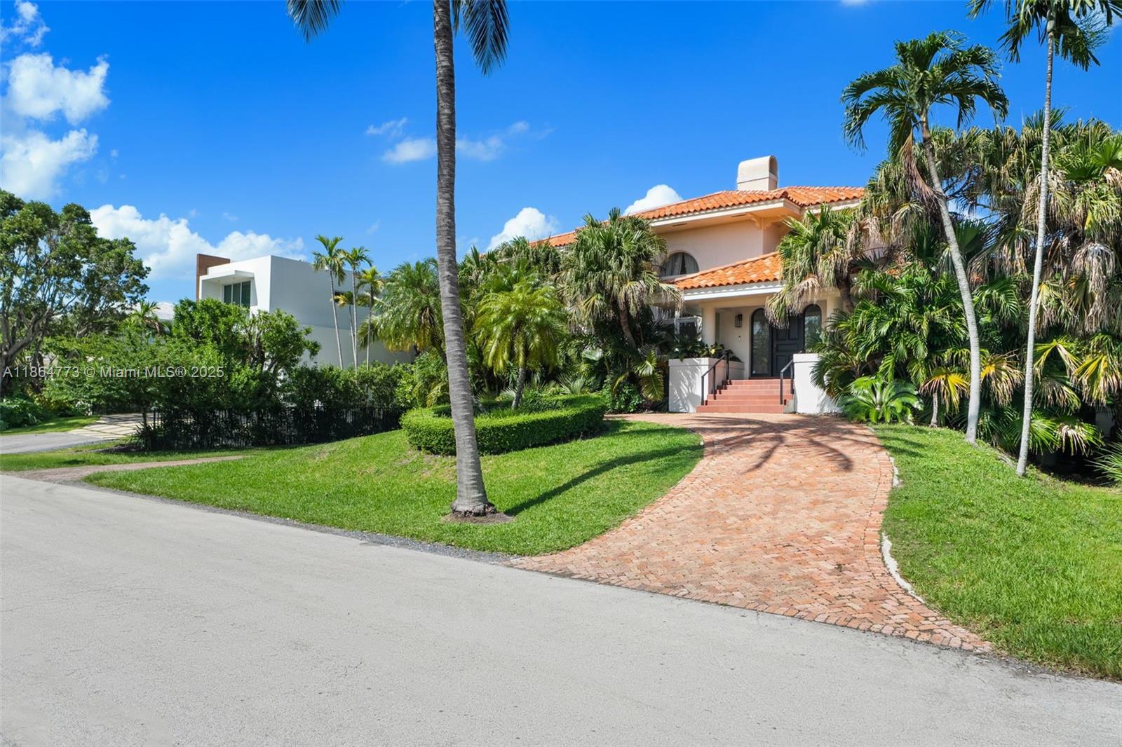 6850 Sunrise Ter Coral Gables, FL 33133