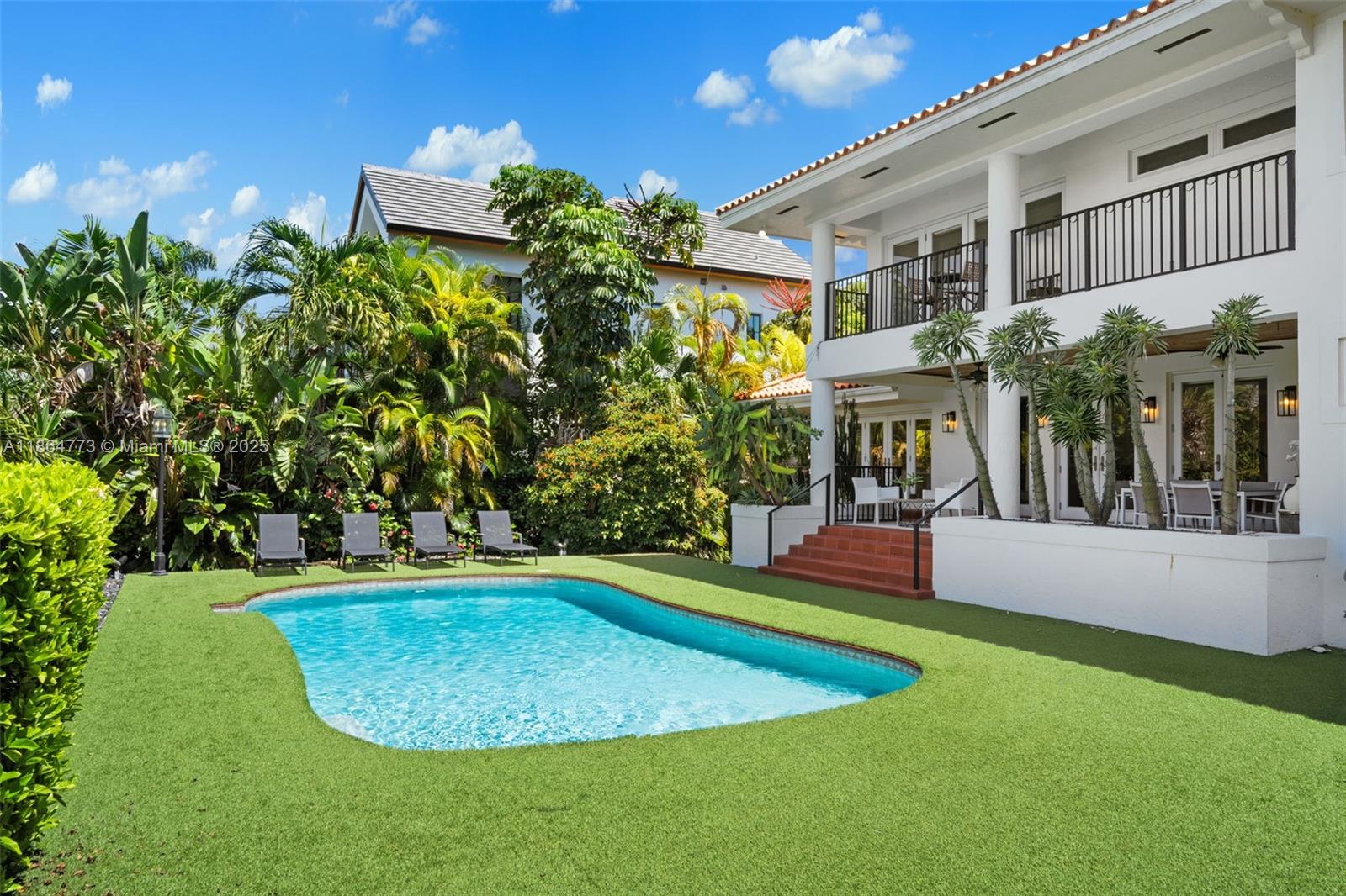 6850 Sunrise Ter Coral Gables, FL 33133