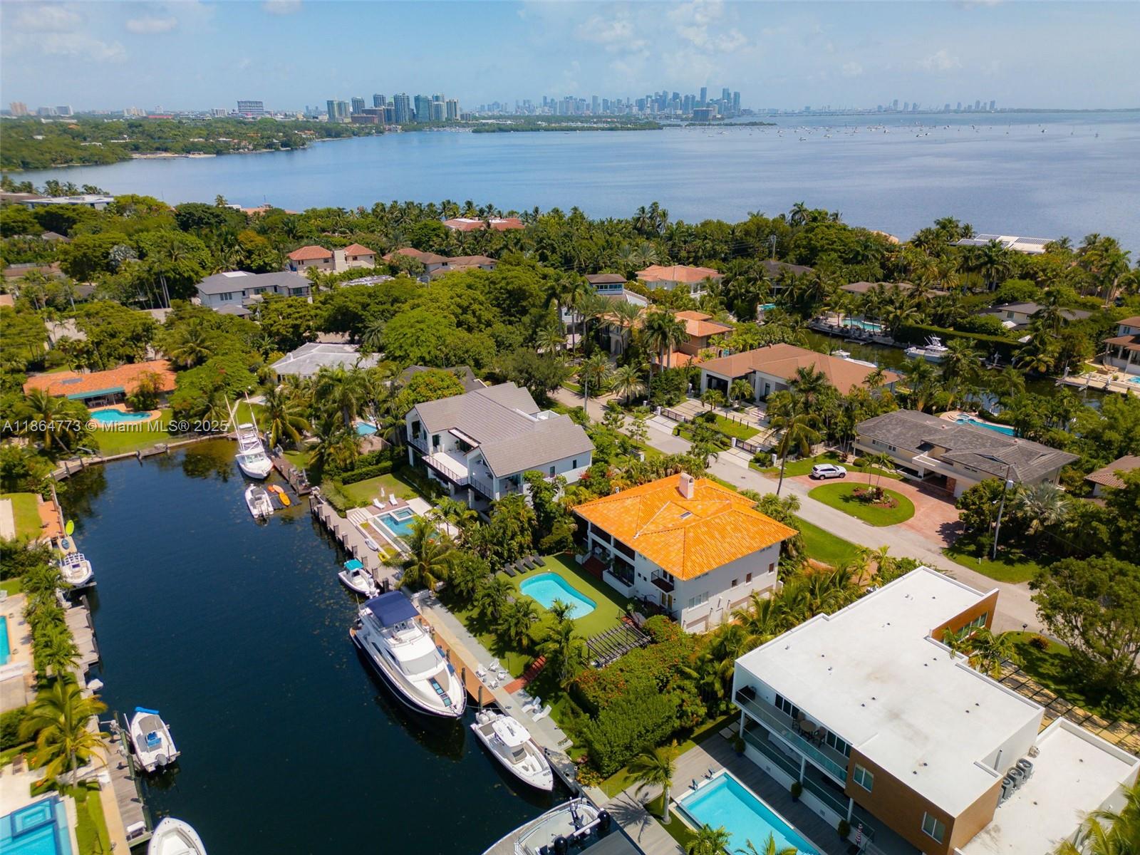 6850 Sunrise Ter Coral Gables, FL 33133