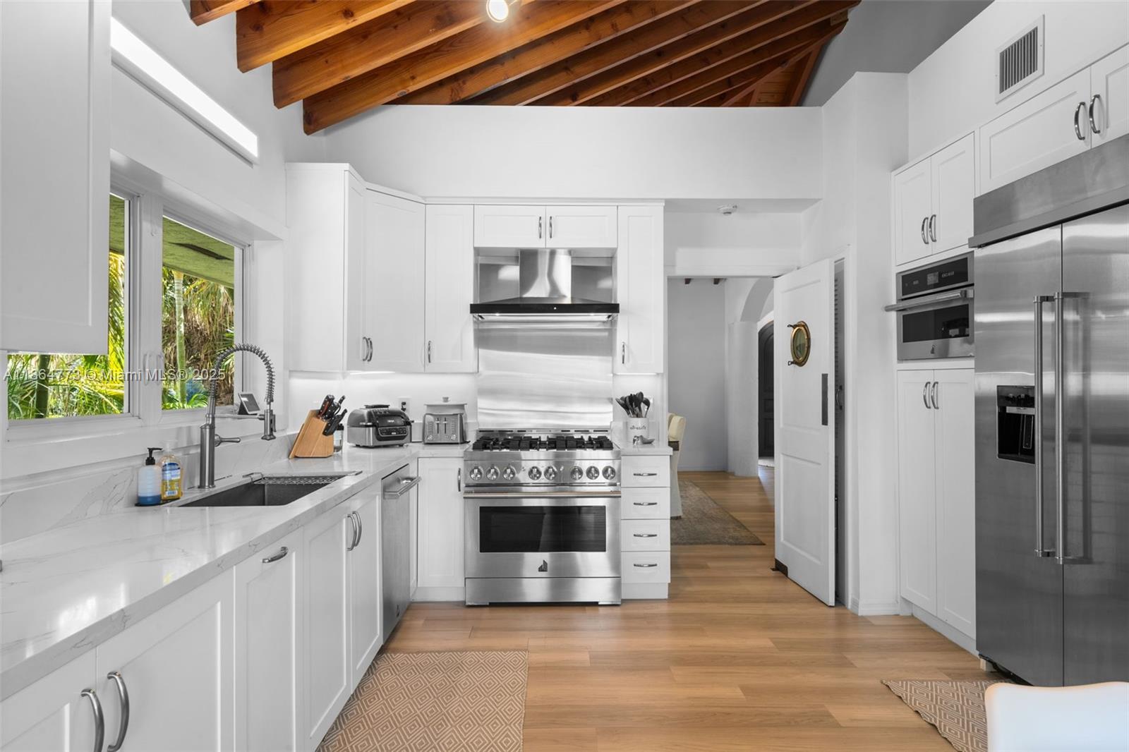 6850 Sunrise Ter Coral Gables, FL 33133