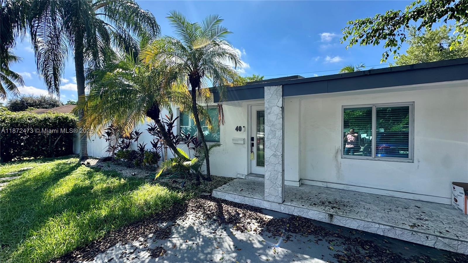 40 NW 125th St North Miami, FL 33168