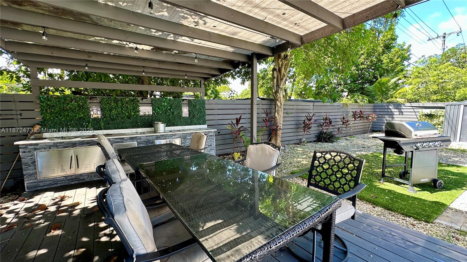 40 NW 125th St North Miami, FL 33168