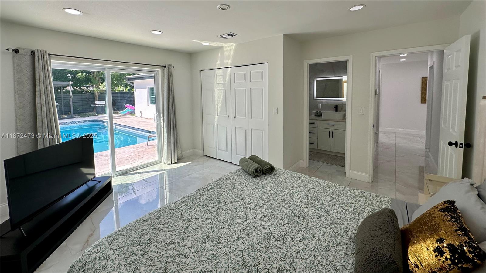 40 NW 125th St North Miami, FL 33168