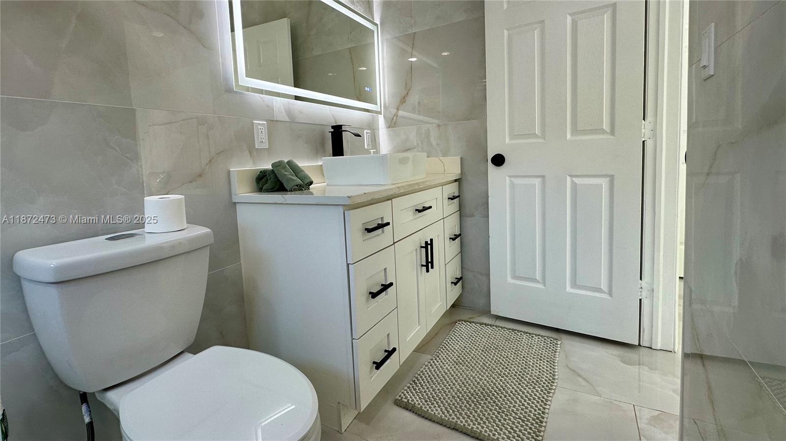 40 NW 125th St North Miami, FL 33168