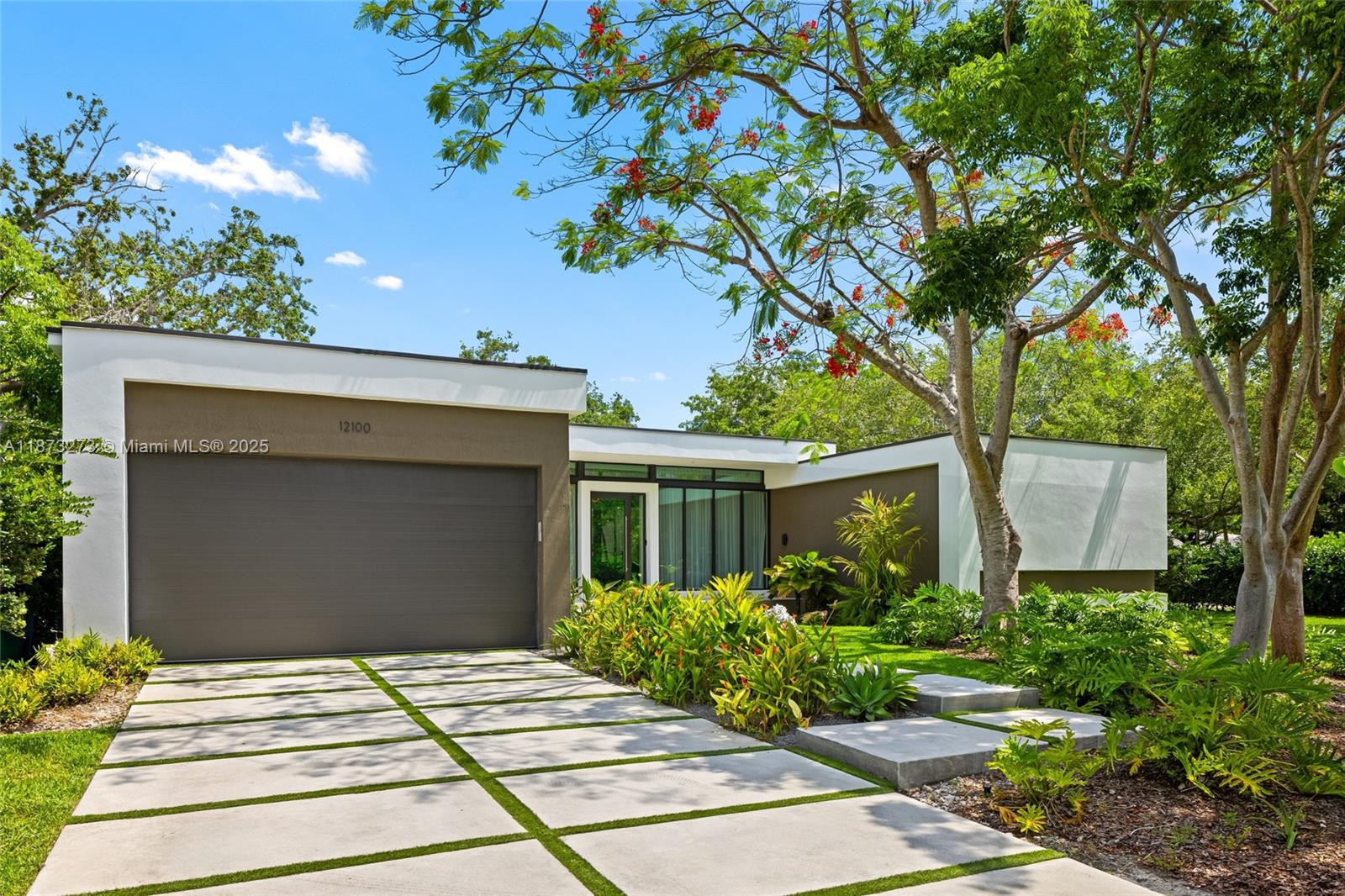 12100 SW 79th Ave Pinecrest, FL 33156 12100 SW 79th Ave Pinecrest, FL 33156