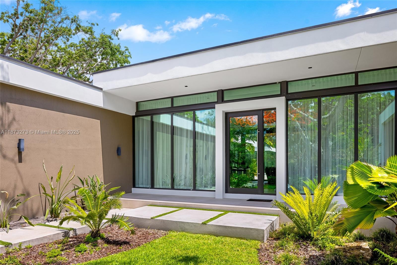 12100 SW 79th Ave Pinecrest, FL 33156 12100 SW 79th Ave Pinecrest, FL 33156