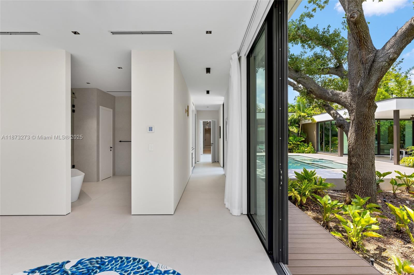 12100 SW 79th Ave Pinecrest, FL 33156 12100 SW 79th Ave Pinecrest, FL 33156