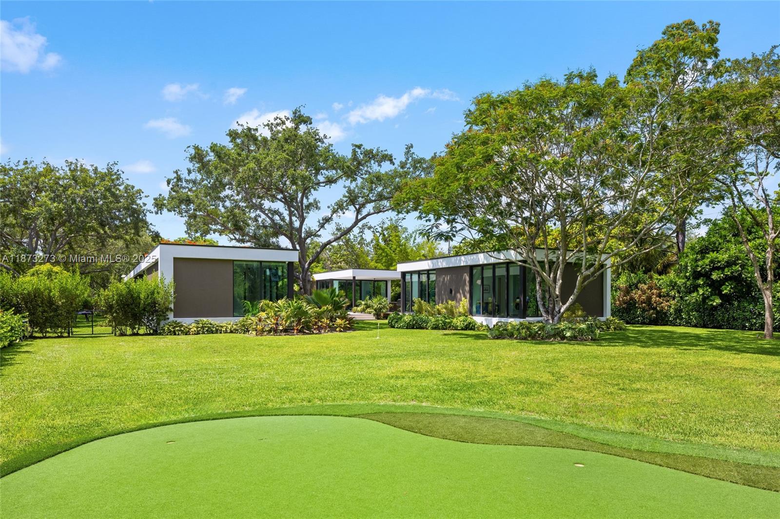 12100 SW 79th Ave Pinecrest, FL 33156 12100 SW 79th Ave Pinecrest, FL 33156