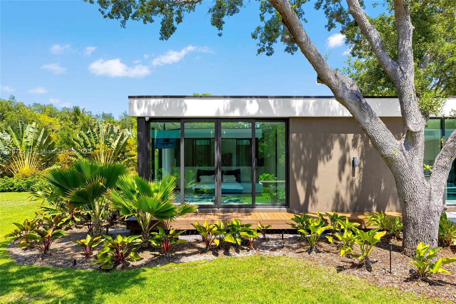 12100 SW 79th Ave Pinecrest, FL 33156 12100 SW 79th Ave Pinecrest, FL 33156