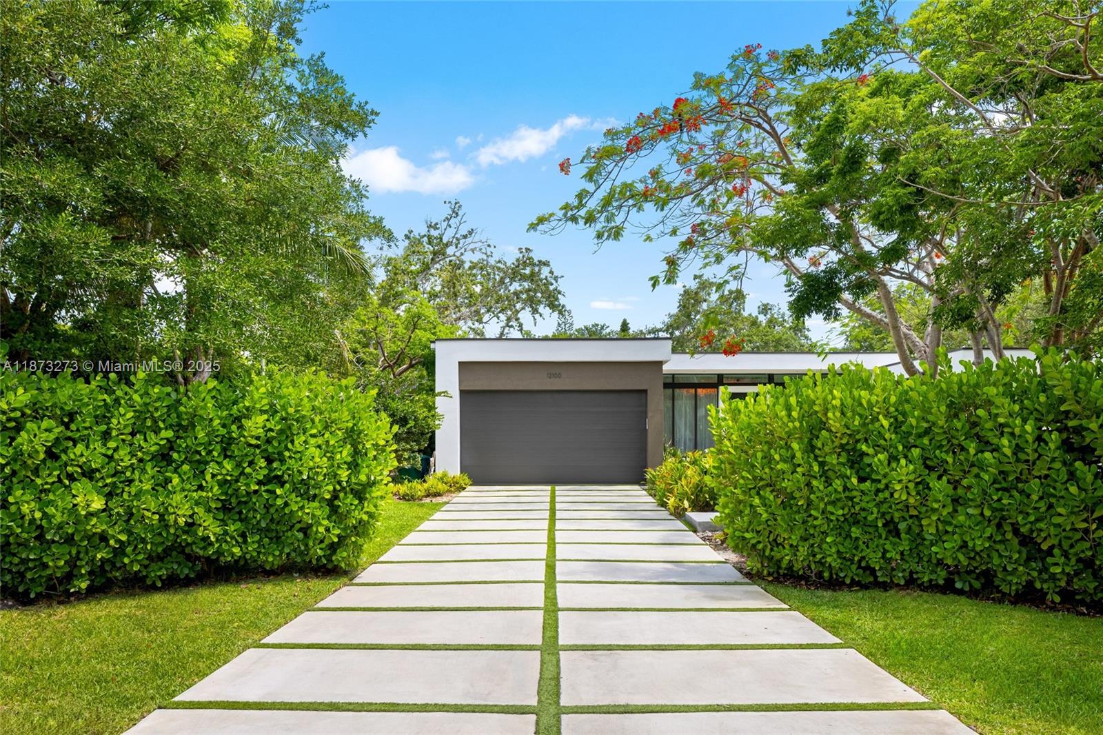 12100 SW 79th Ave Pinecrest, FL 33156 12100 SW 79th Ave Pinecrest, FL 33156