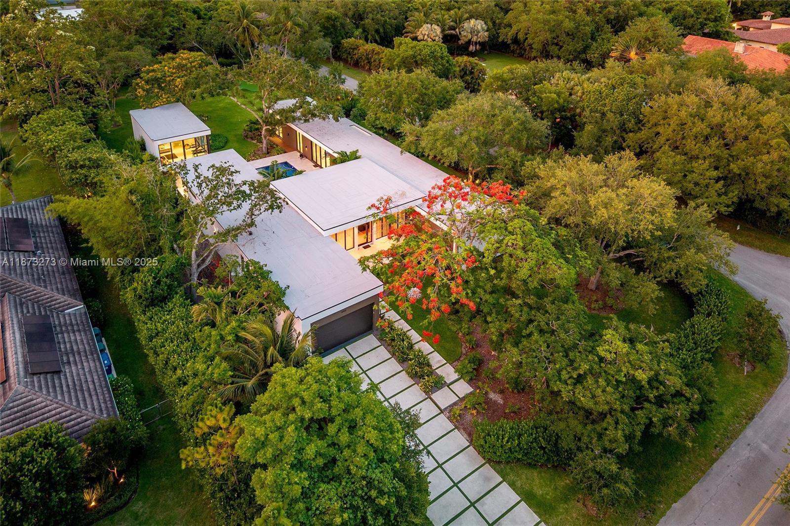 12100 SW 79th Ave Pinecrest, FL 33156 12100 SW 79th Ave Pinecrest, FL 33156