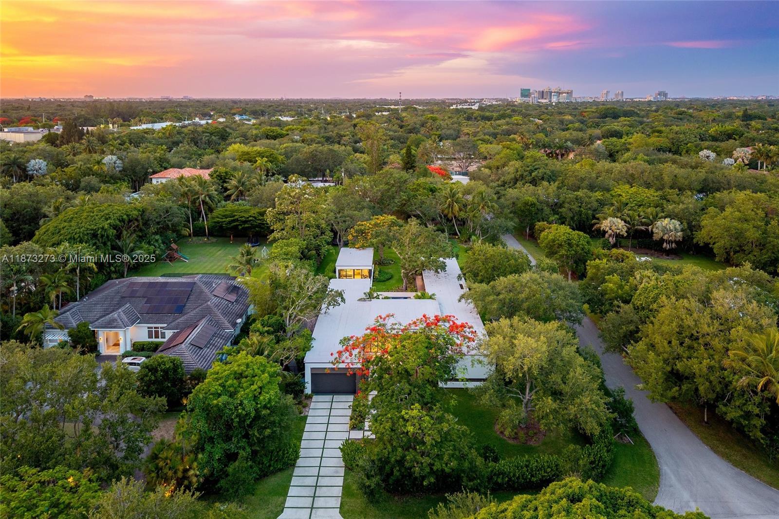 12100 SW 79th Ave Pinecrest, FL 33156 12100 SW 79th Ave Pinecrest, FL 33156