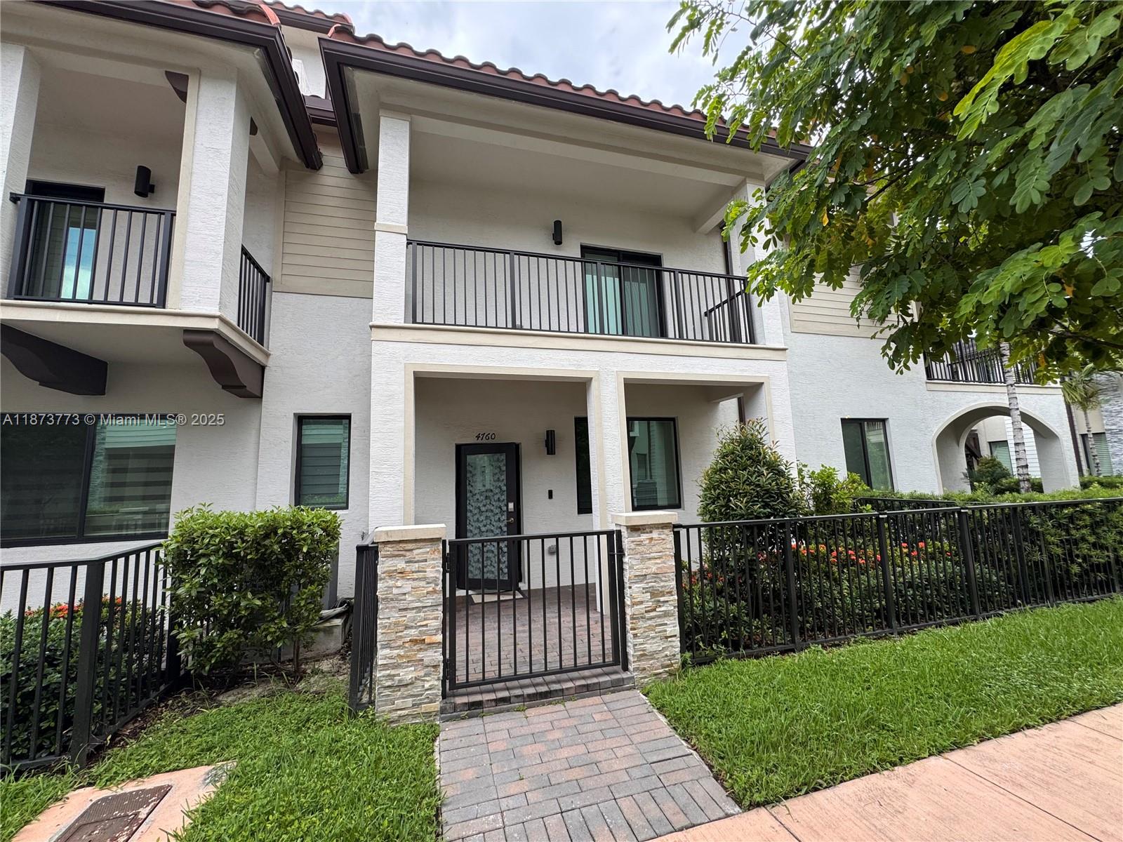 4760 NW 83rd Pkwy
