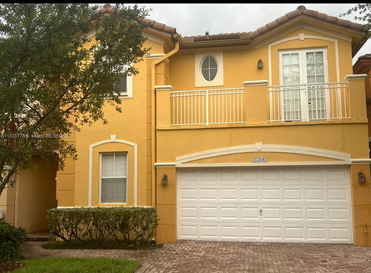 8394 NW 113th Path