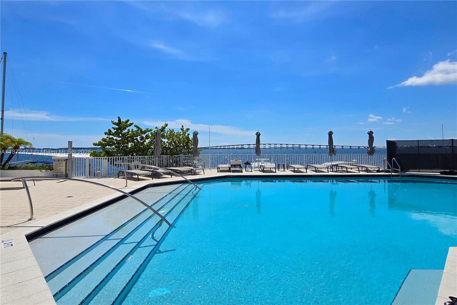 image Brickell Harbour Condo11