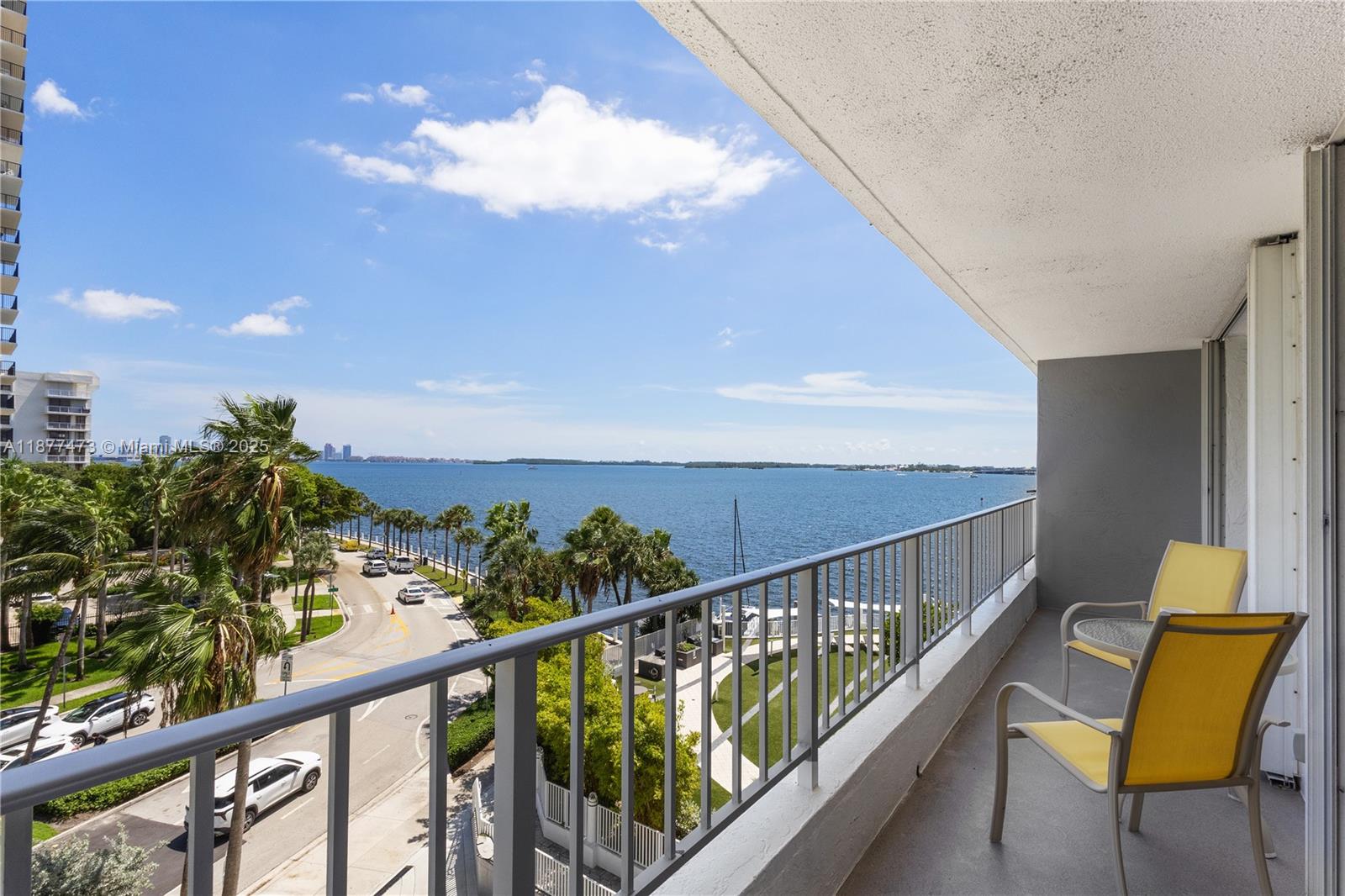 image Brickell Harbour Condo15