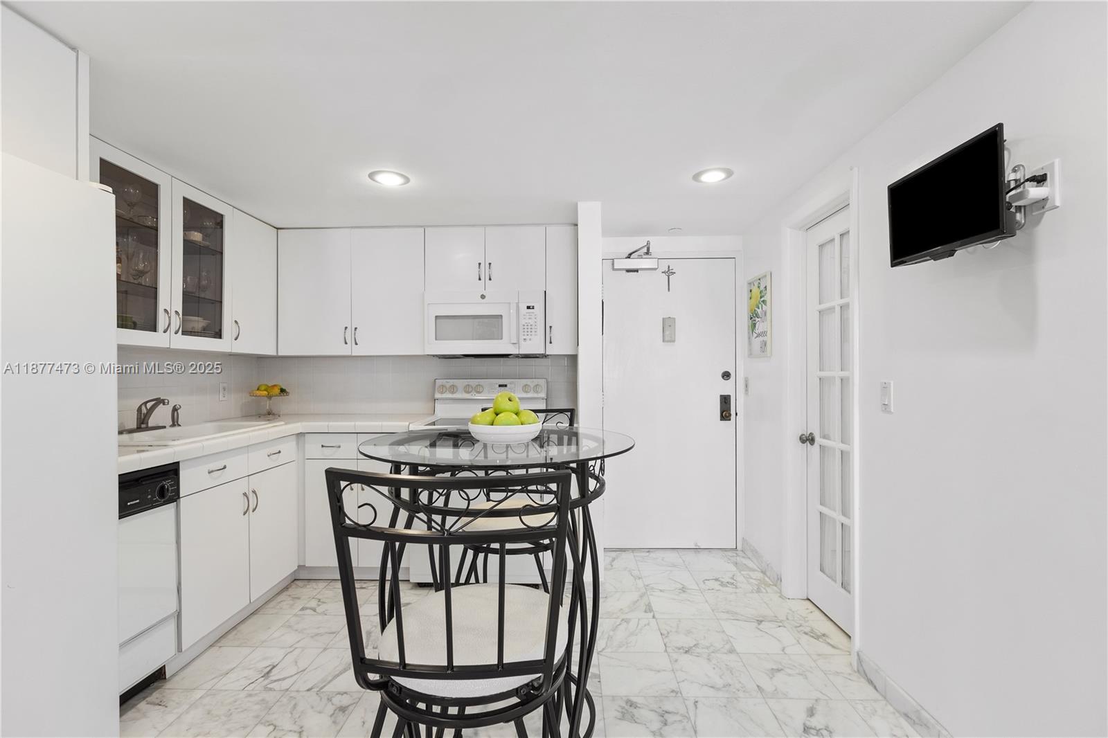 image Brickell Harbour Condo20