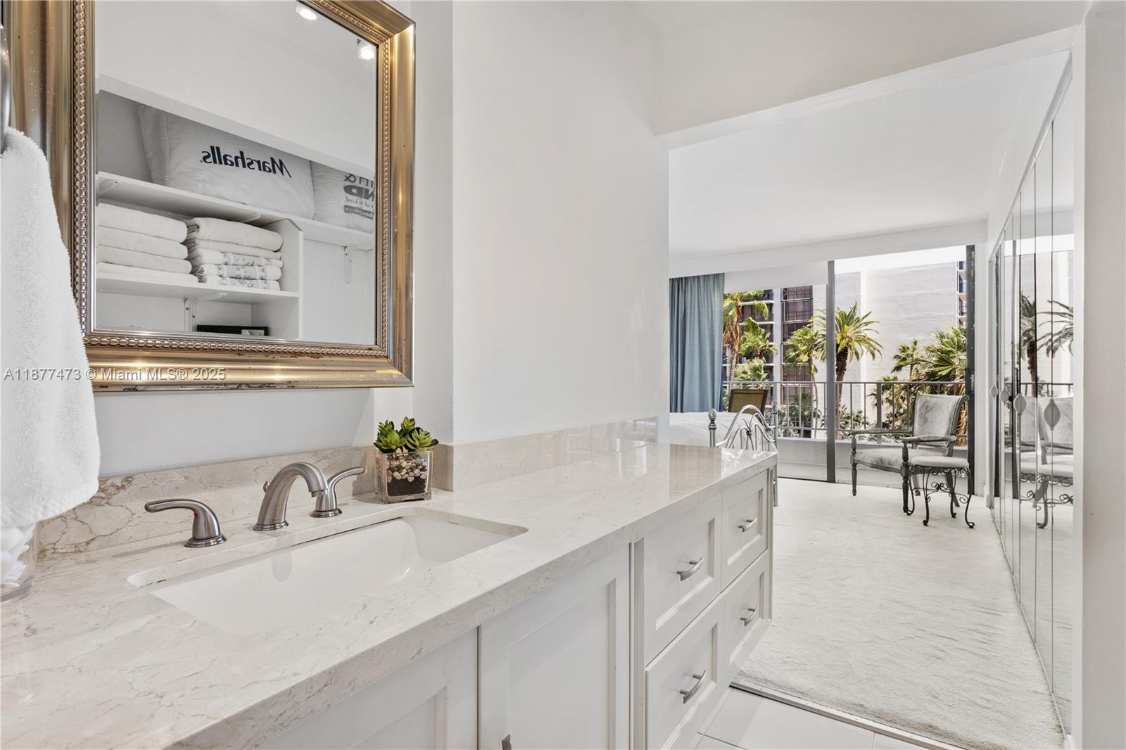 image Brickell Harbour Condo29