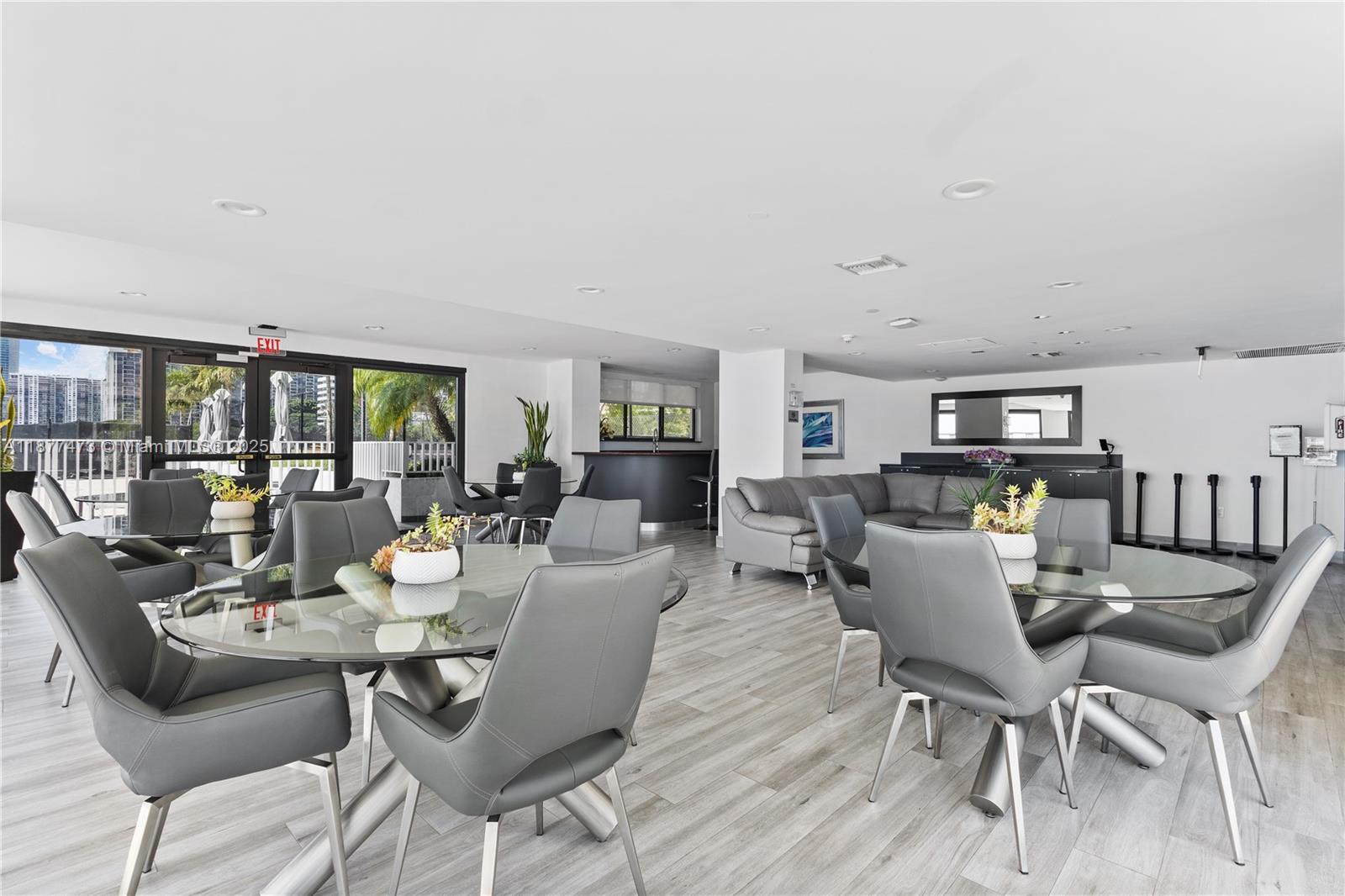 image Brickell Harbour Condo36