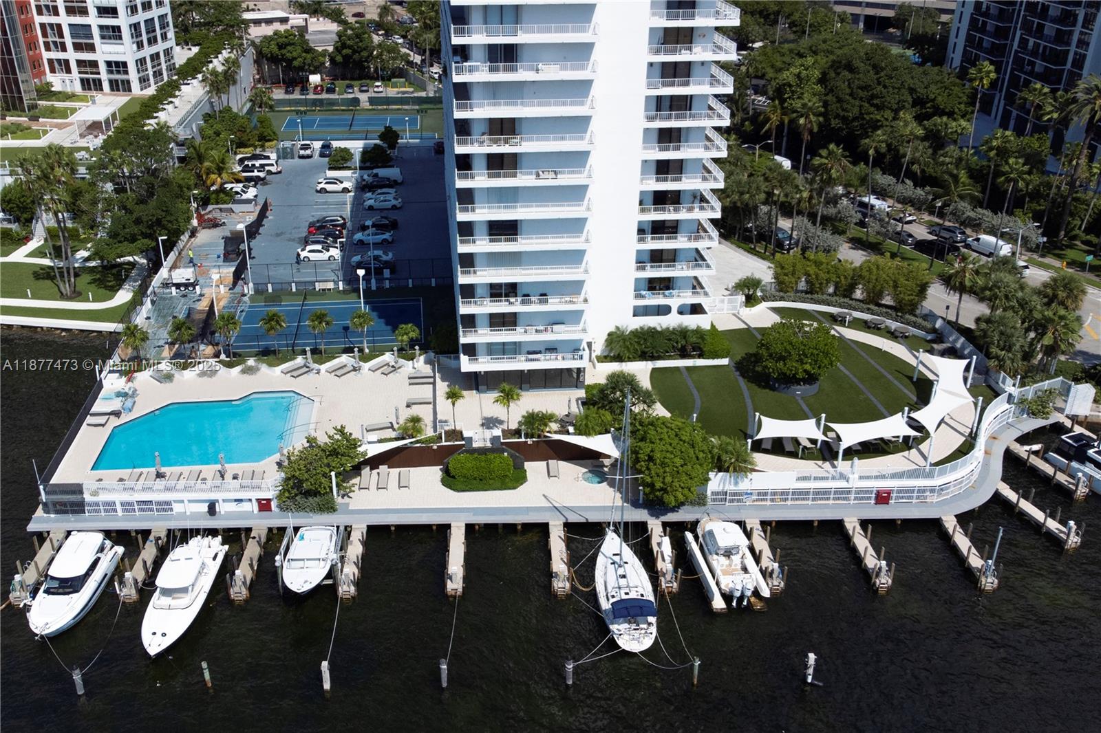 image Brickell Harbour Condo4