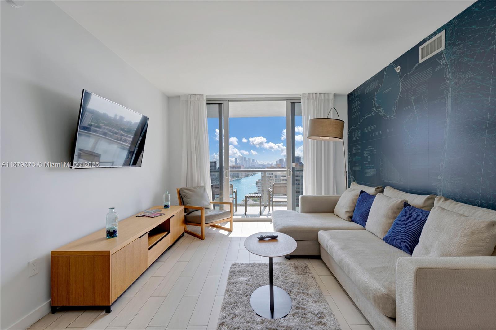 image Beachwalk Condominium9