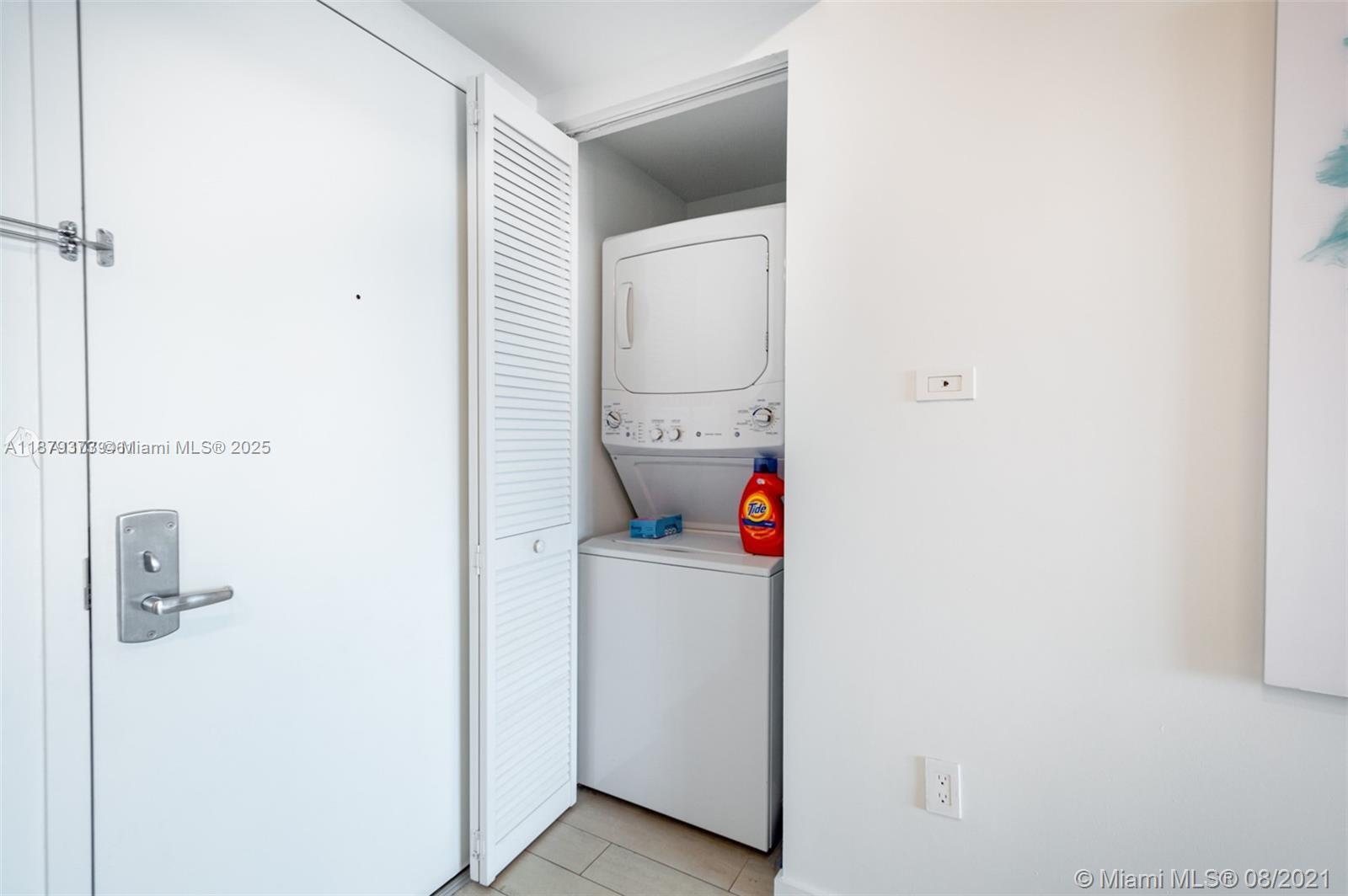 image Beachwalk Condominium19