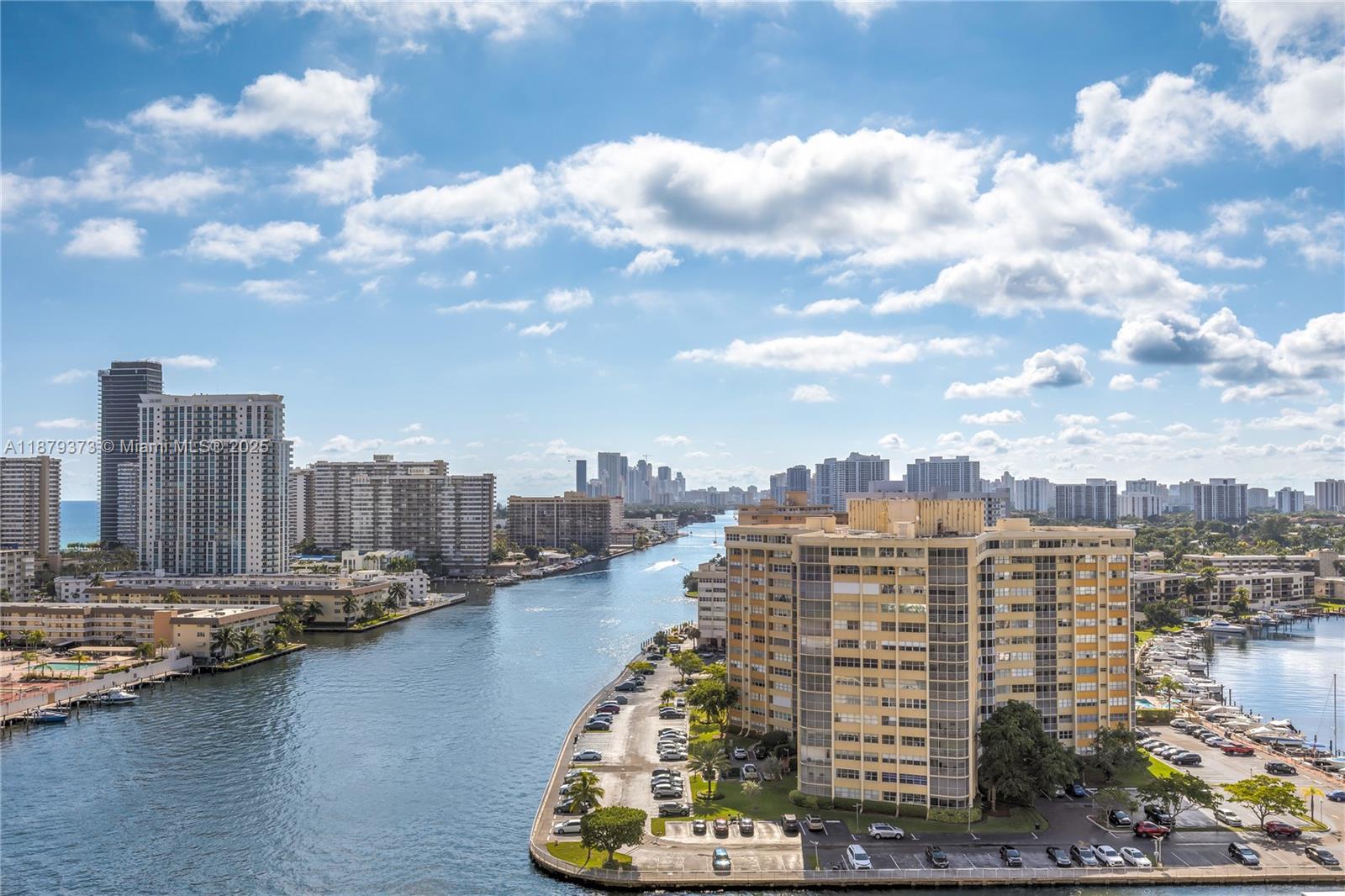 image Beachwalk Condominium23