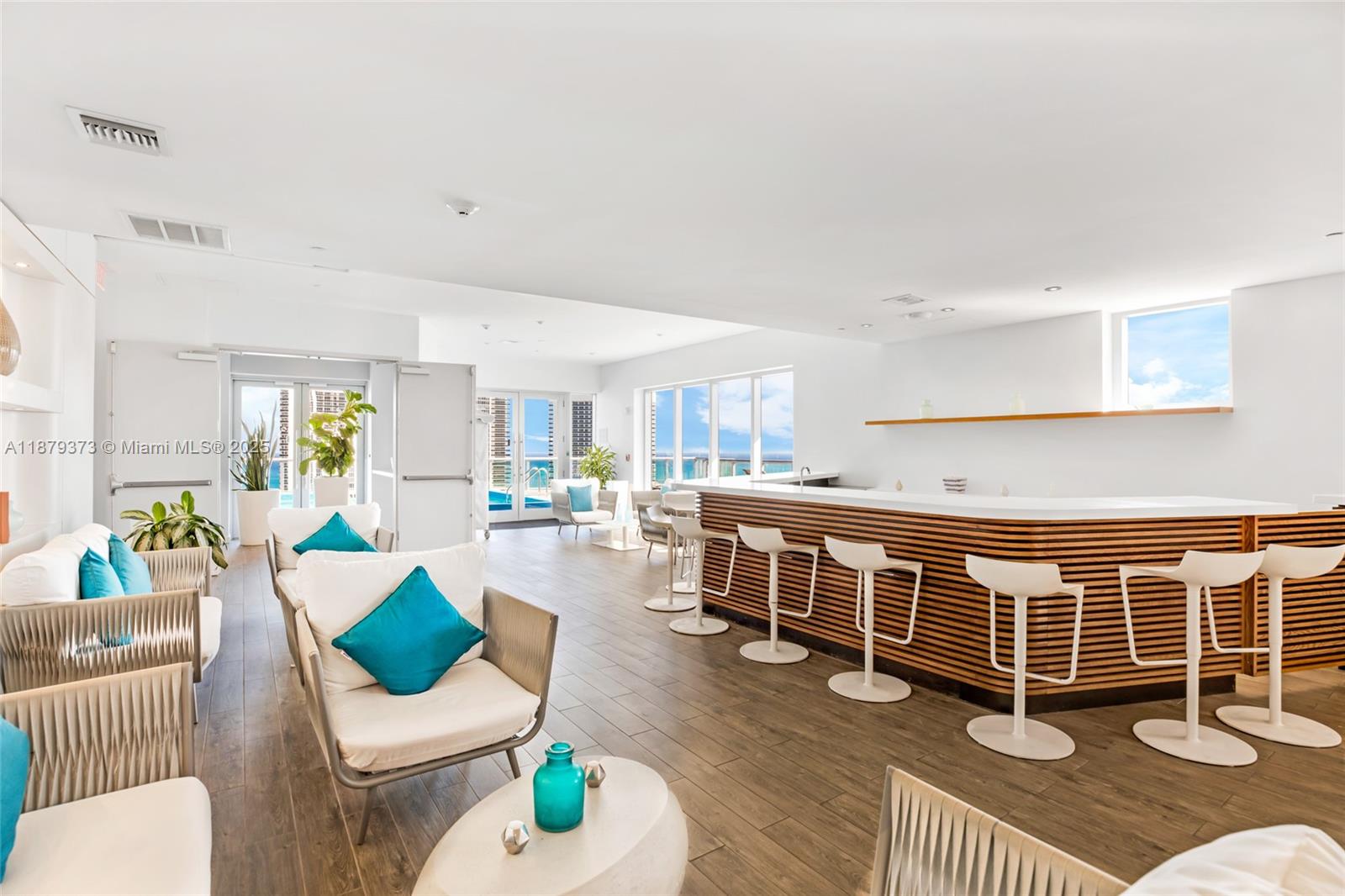 image Beachwalk Condominium38