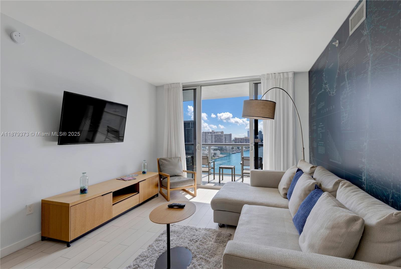 image Beachwalk Condominium8