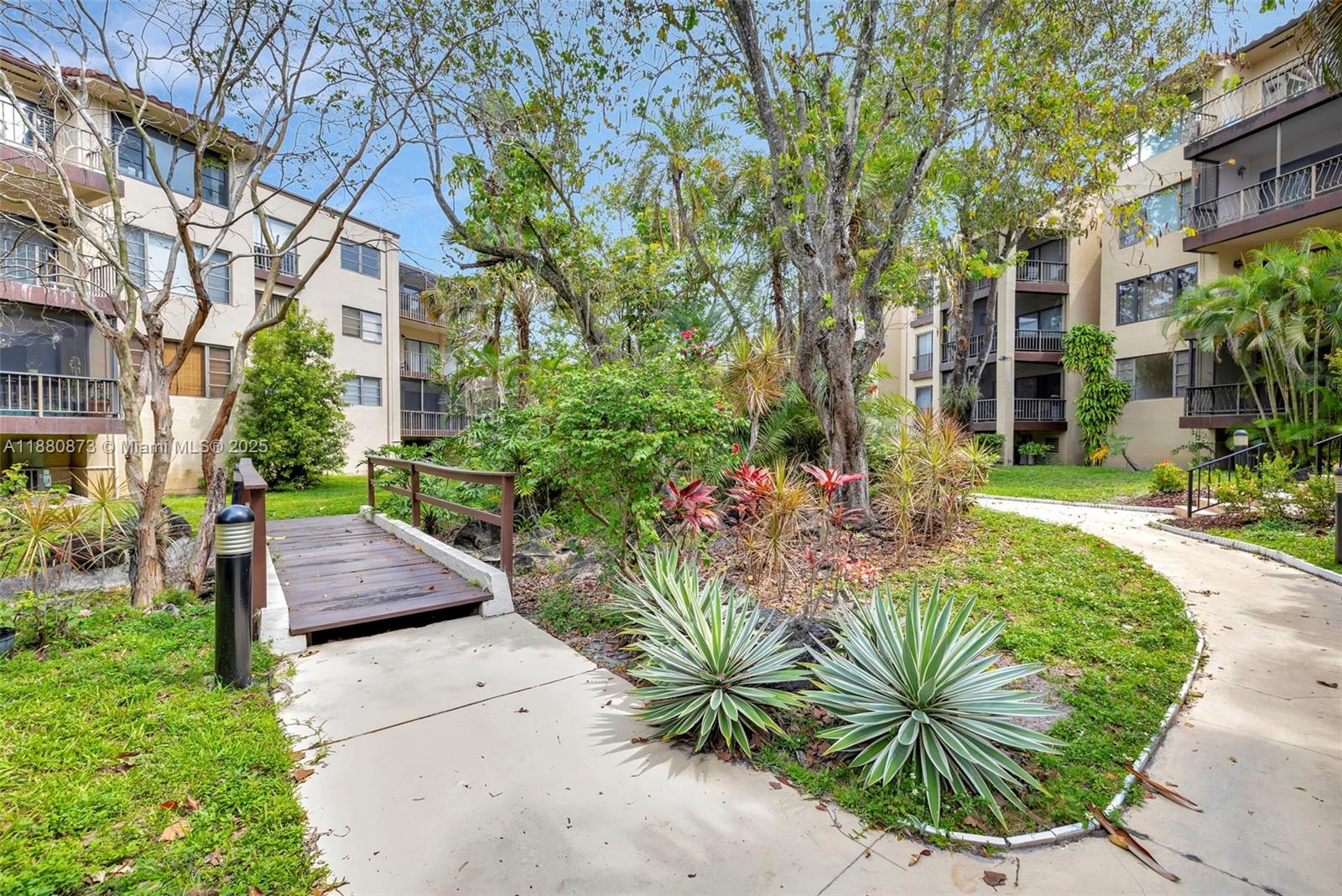 6010 S Falls Cir Dr #419,Lauderhill, FL 33319