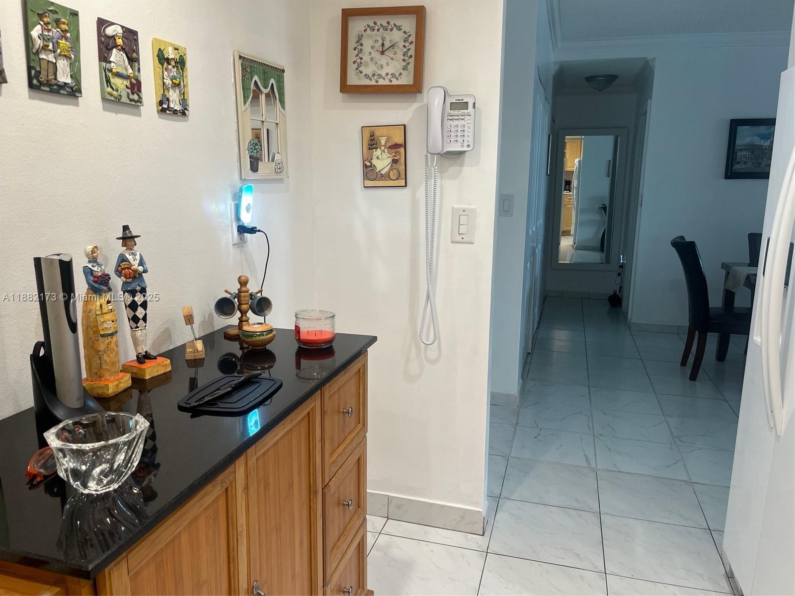 image ARLEN HOUSE CONDO9