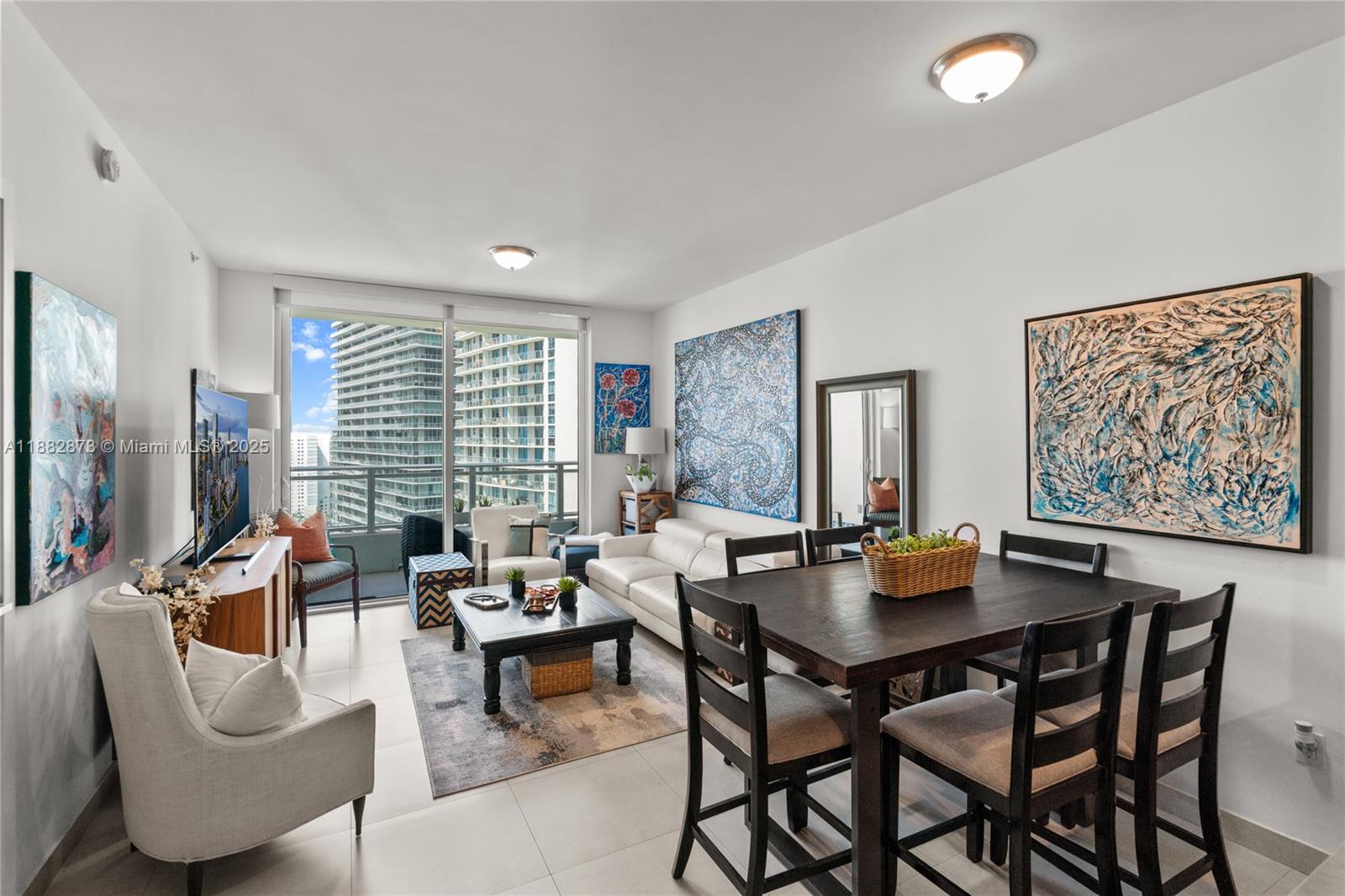 image The Bond Condominium1