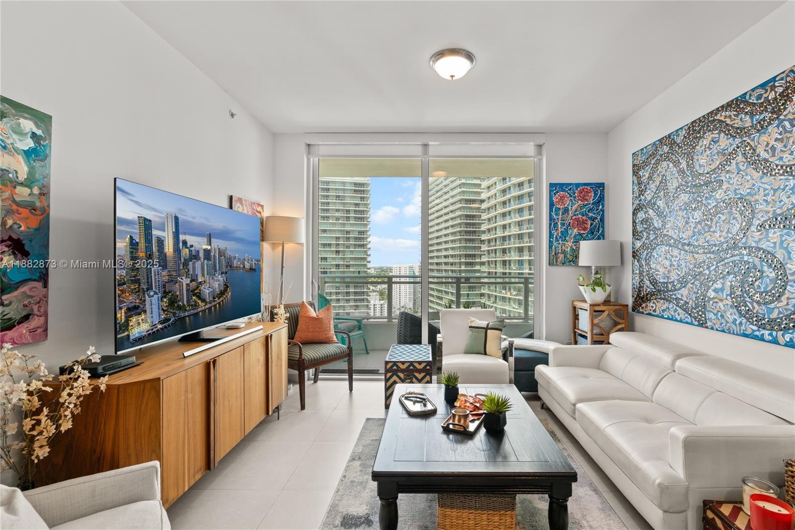 image The Bond Condominium3