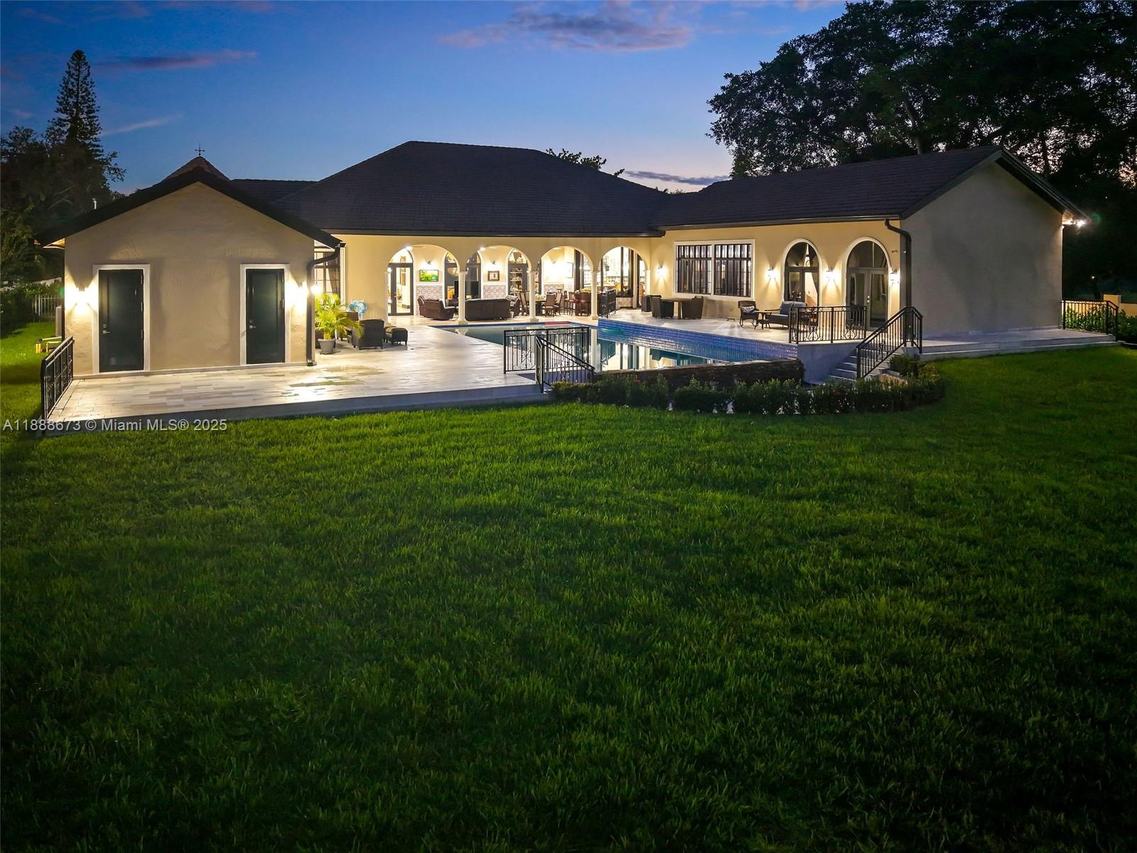 9815 SW 114th St Miami, FL 33176