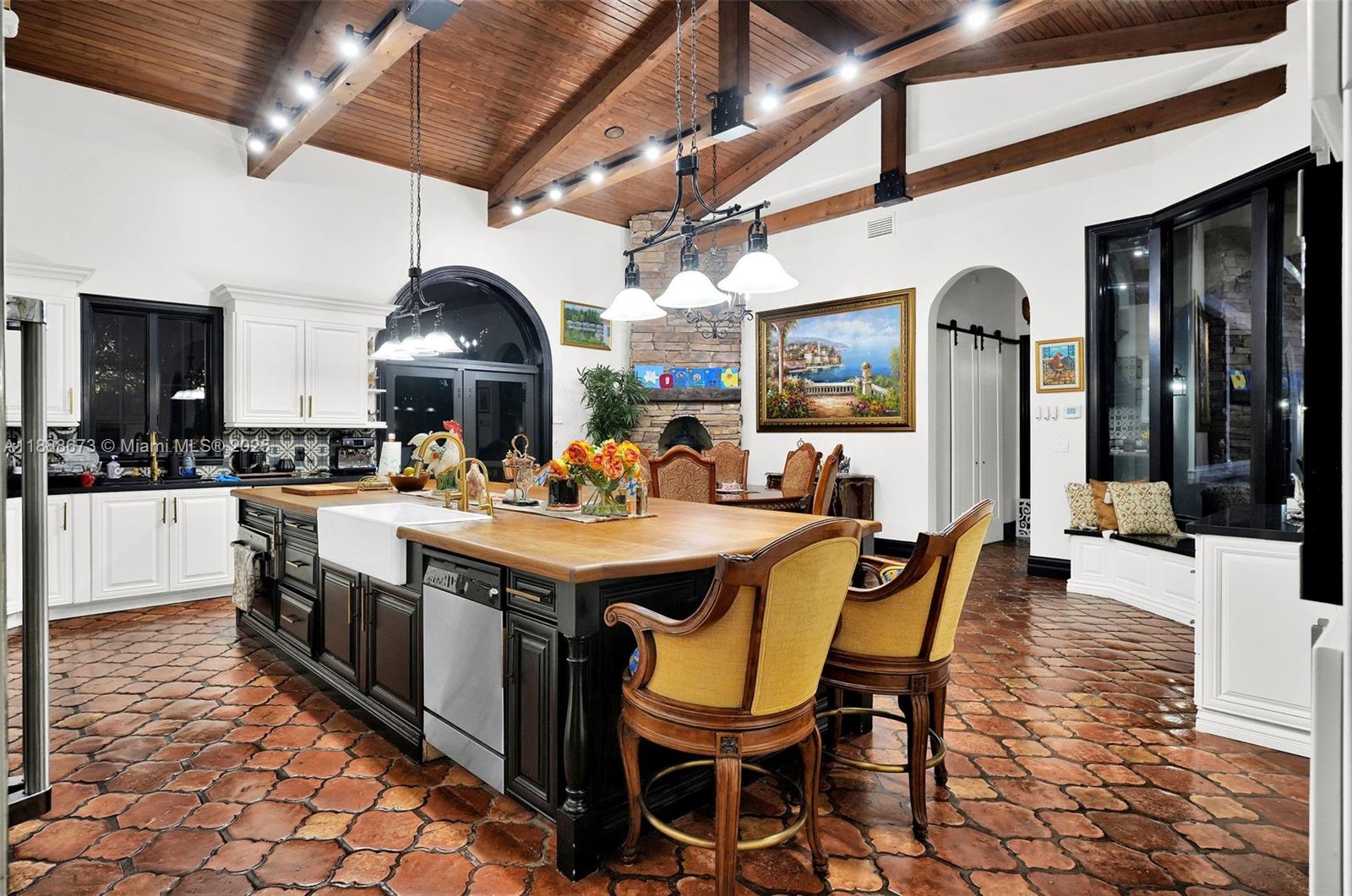 9815 SW 114th St Miami, FL 33176