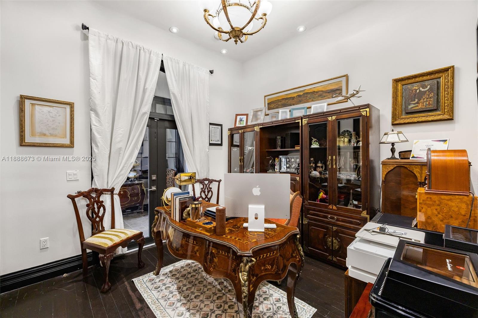 9815 SW 114th St Miami, FL 33176