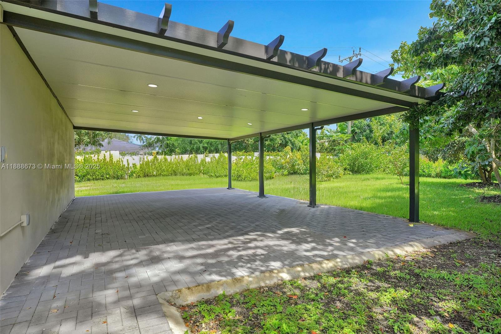 9815 SW 114th St Miami, FL 33176