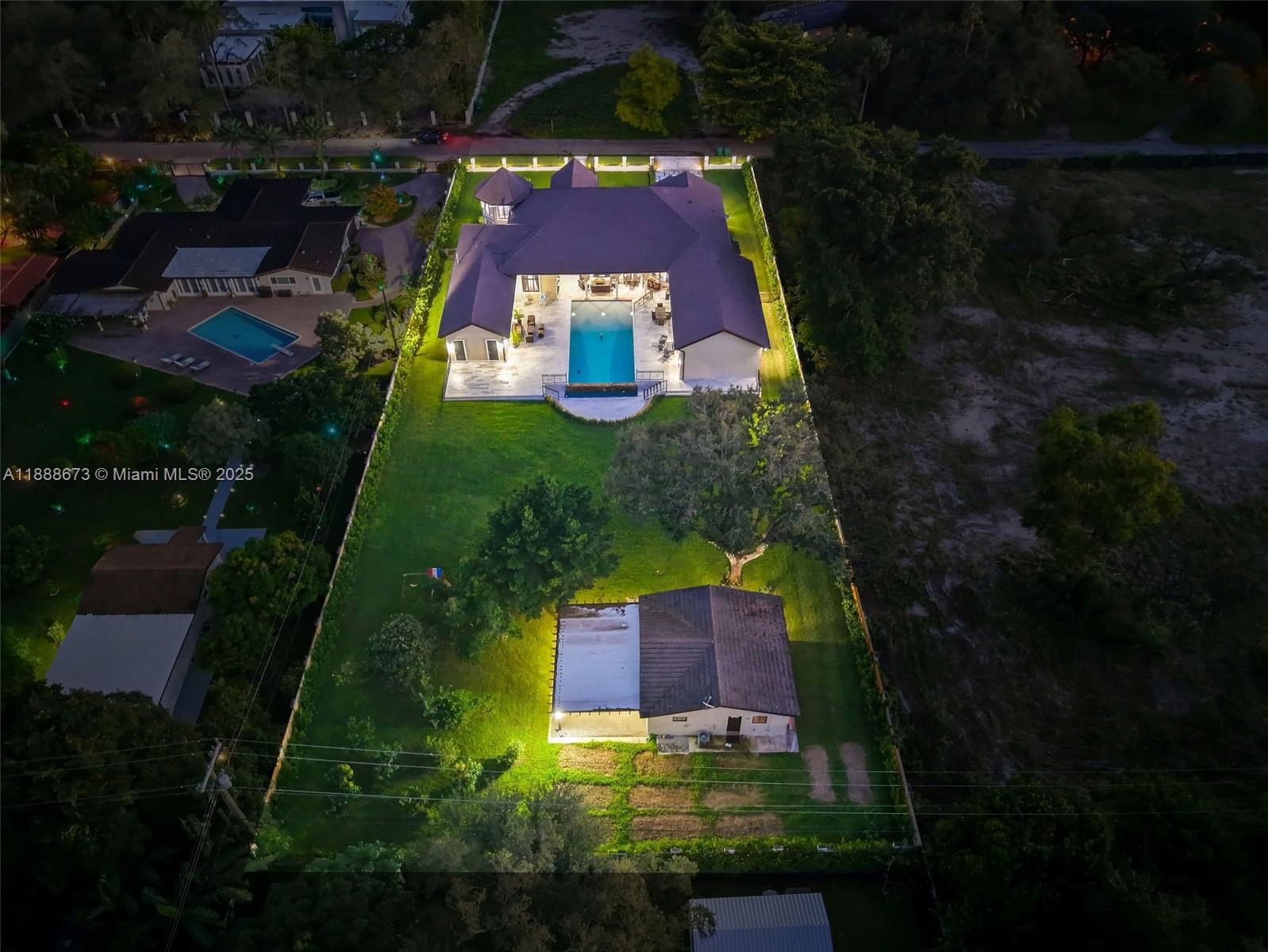 9815 SW 114th St Miami, FL 33176
