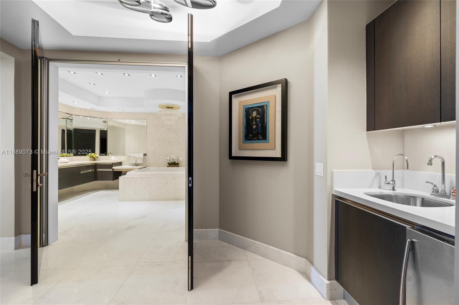 7133 Fisher Is Dr #7133 Miami Beach, FL 33109