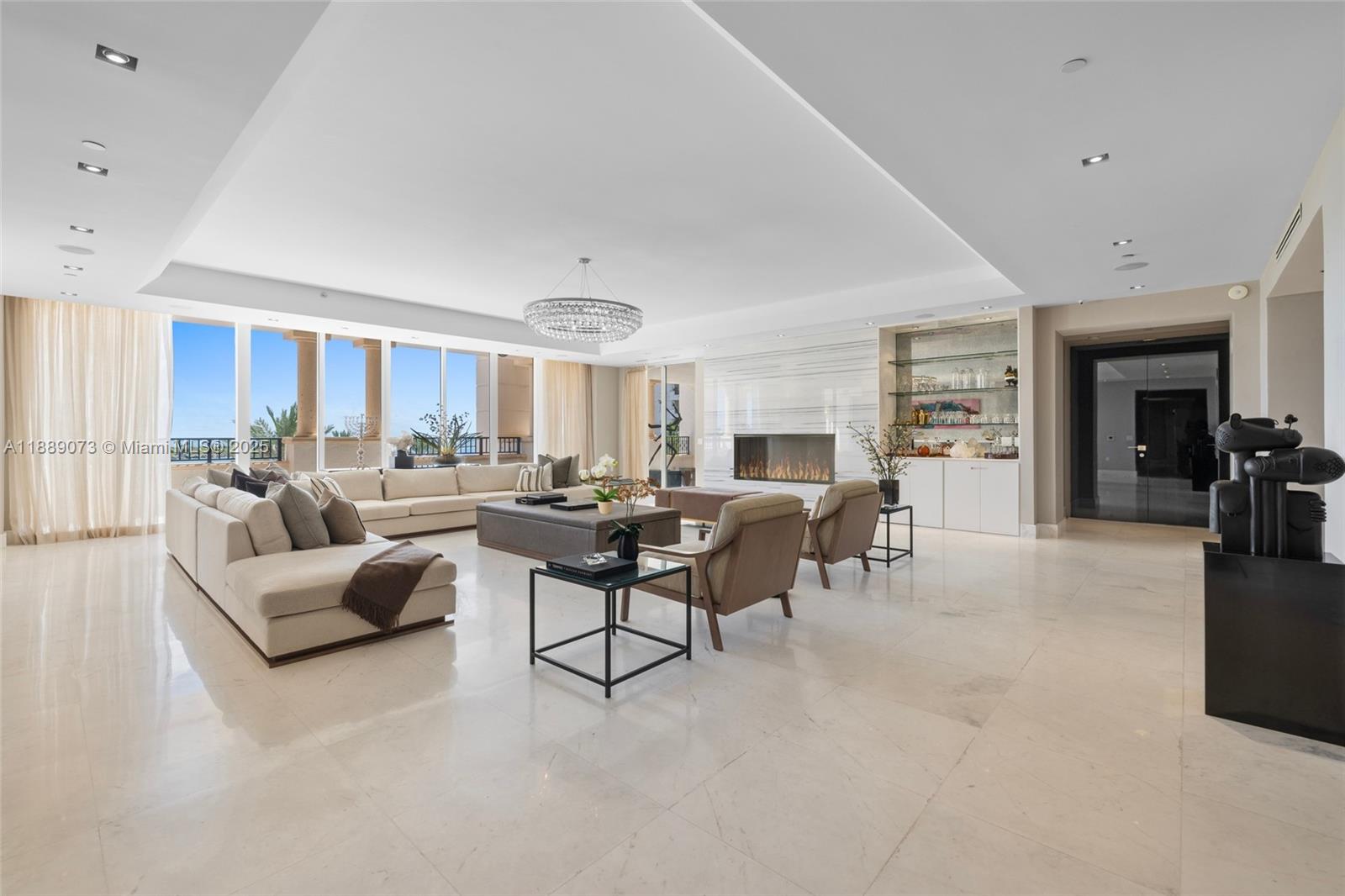 7133 Fisher Is Dr #7133 Miami Beach, FL 33109