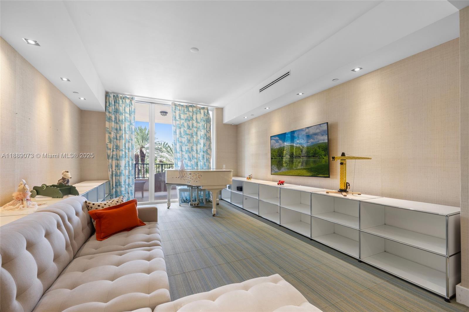 7133 Fisher Is Dr #7133 Miami Beach, FL 33109