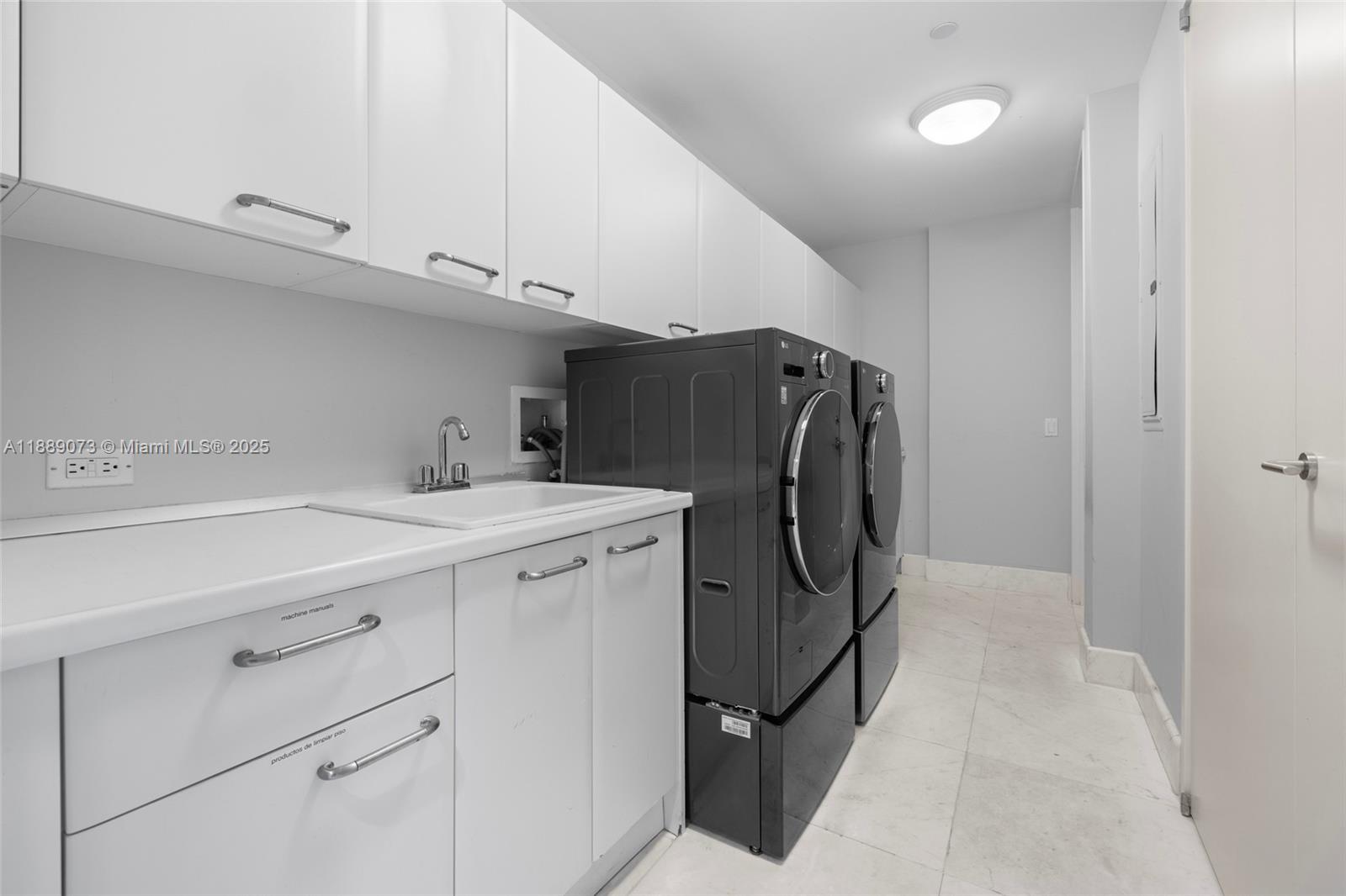 7133 Fisher Is Dr #7133 Miami Beach, FL 33109